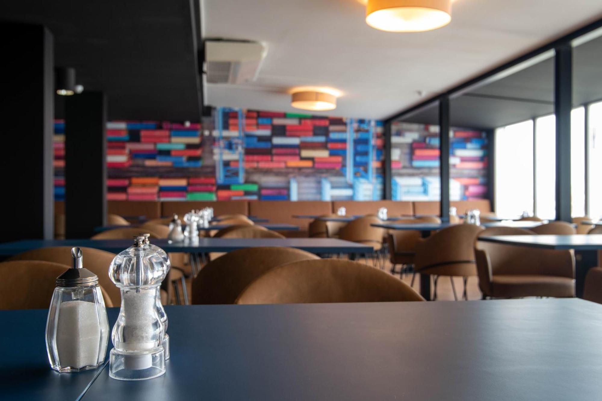 Beevillage Messehotel Hannover Laatzen Exterior photo
