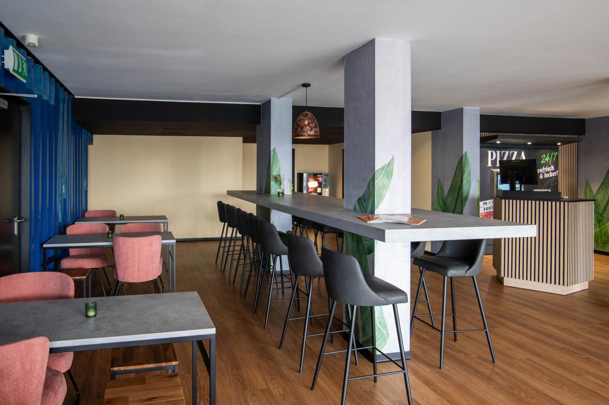 Beevillage Messehotel Hannover Laatzen Exterior photo
